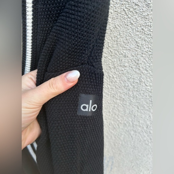 ❌SOLD❌Alo Yoga Tennis Club Sweater Knit Cardigan in Black/Ivory New with Tags! - Picture 11 of 11